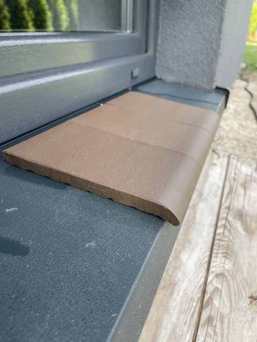 Parapet płytka parapetowa