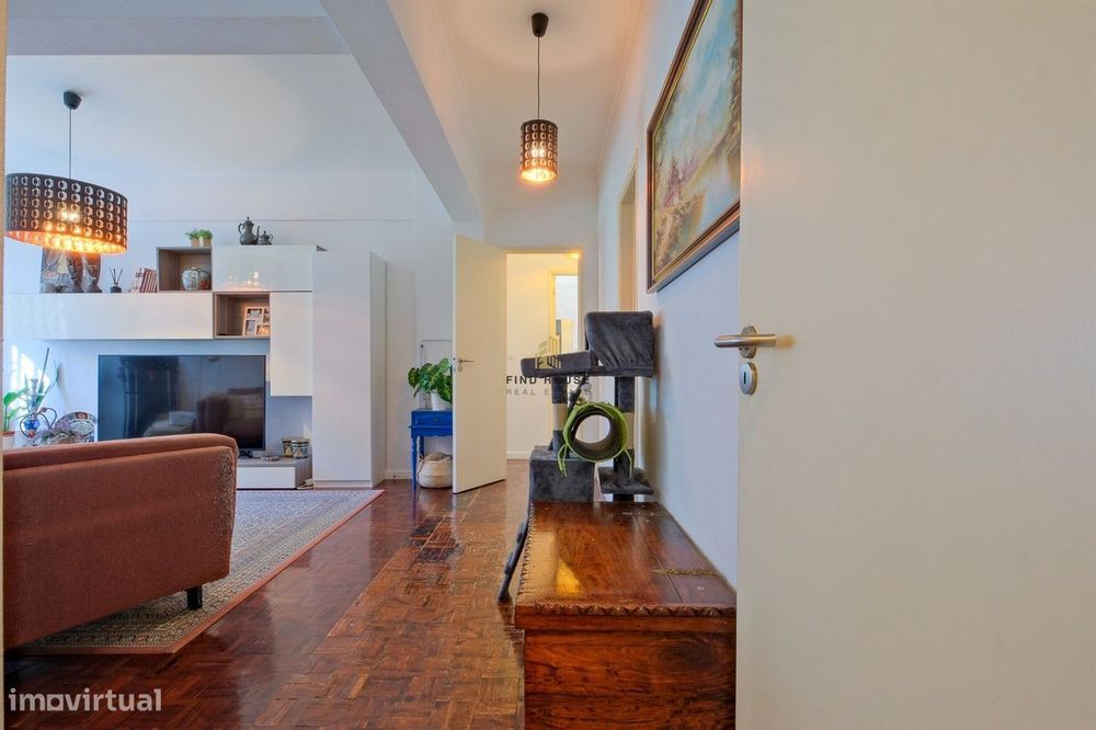 Apartamento T3 em Carnaxide