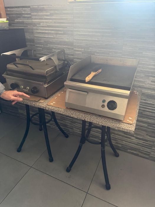 Fogão a gás industrial 6 bocas + prensa + grelhador – 1600€