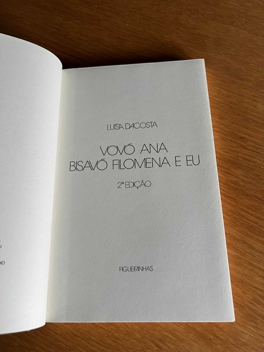 Vovó Ana, Bisavó Filomena e Eu      LUÍSA DACOSTA