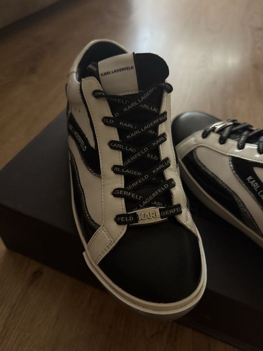 Karl Lagerfeld, Хорошее качество , кожа