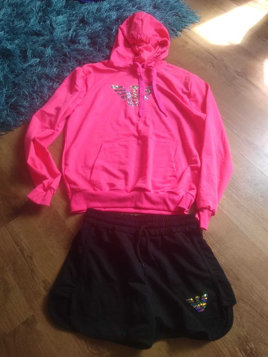 Komplet bluza plus spodenki