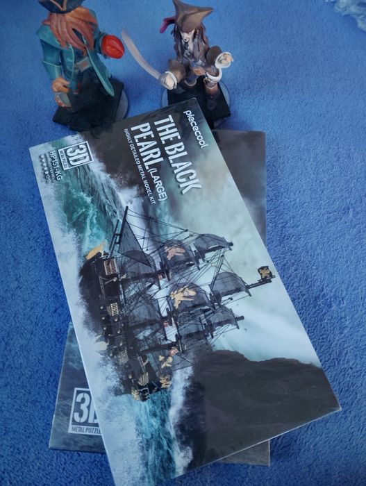 The Black Pearl , The Flying Dutchman 3d. металеві пазли Дешево