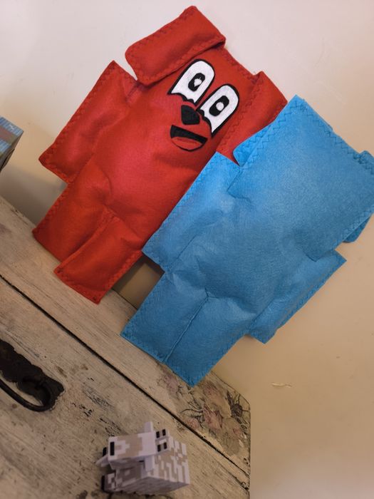 Maskotki Luczek  i Pimpek