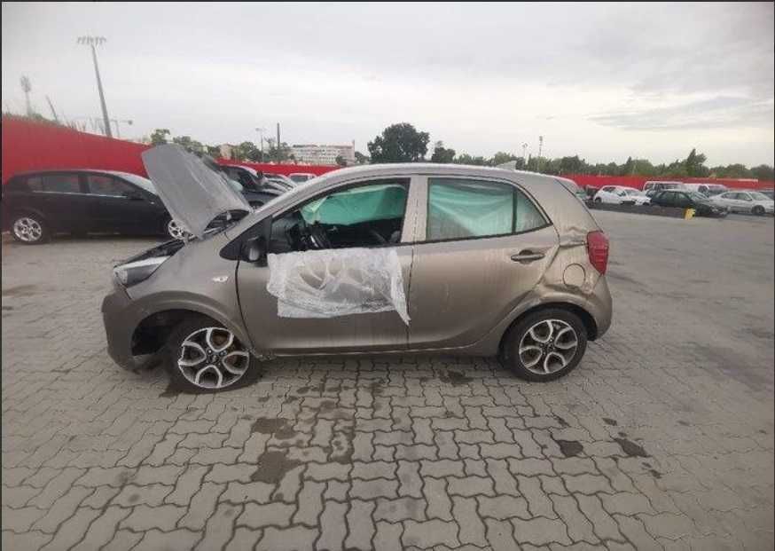 KIA Picanto 1.0 Salvado