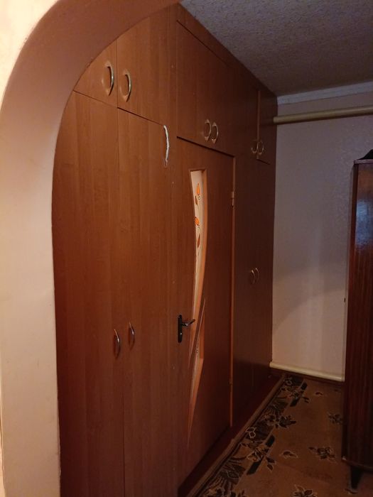 Продам півбудинку в мальовничому місці (150 км від Києва)