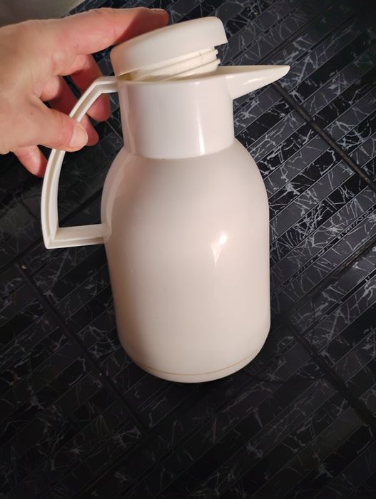 Sprzedam biały termos