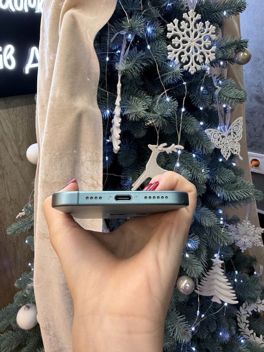 Used IPHONE 16Plus 128 Teal Neverlock Костюшка,5 igrand