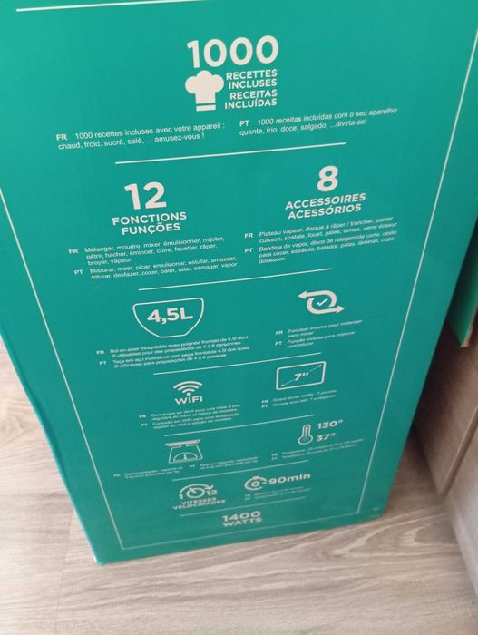 Cozinha com máquina inteligente