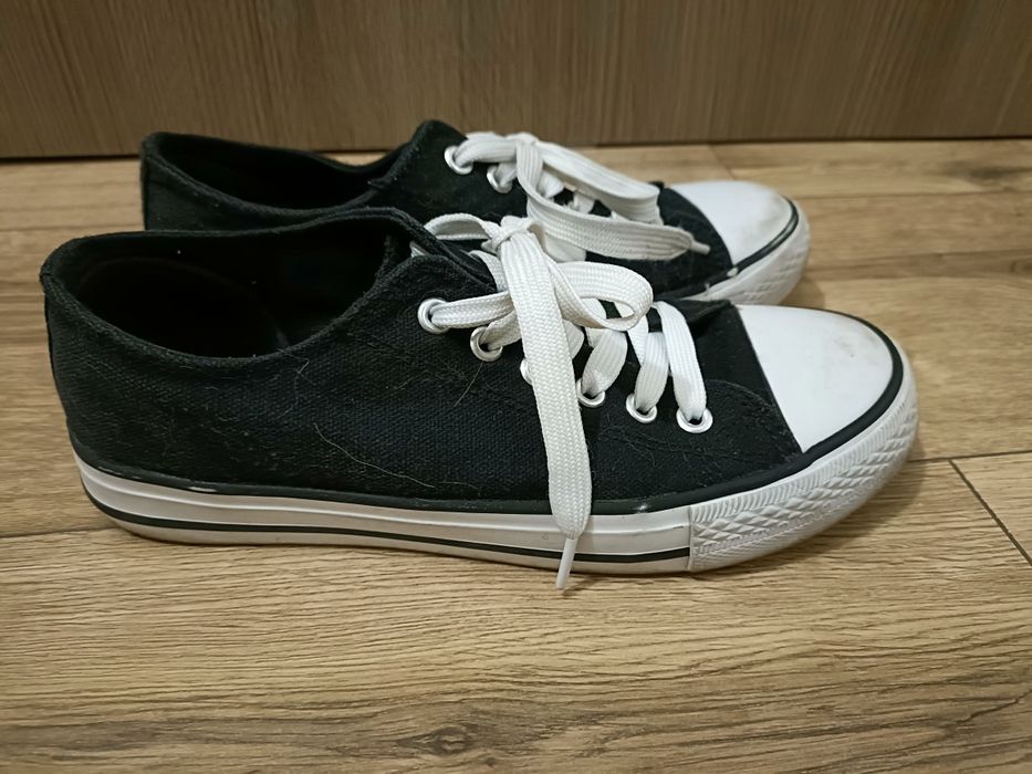 Trampki czarne rozmiar 38