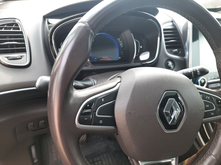 Renault Espase V 2016