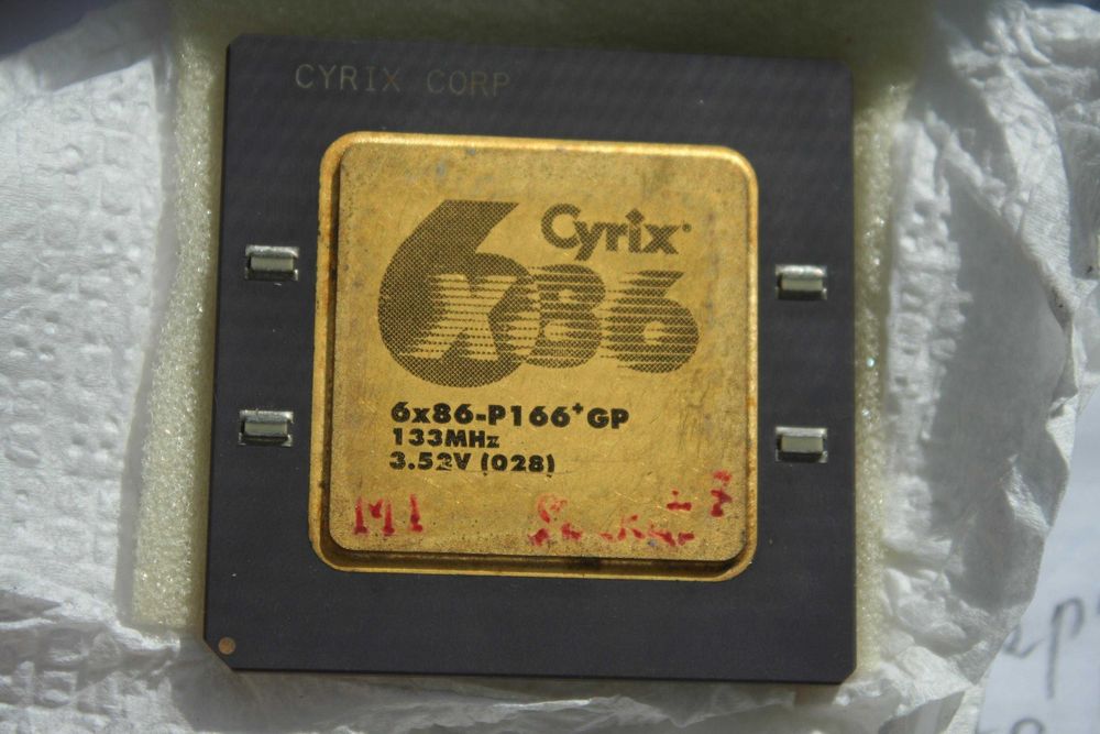Лот ретро-процессоров (8 шт): 486, Pentium MMX, Cyrix 6x86 и др.
