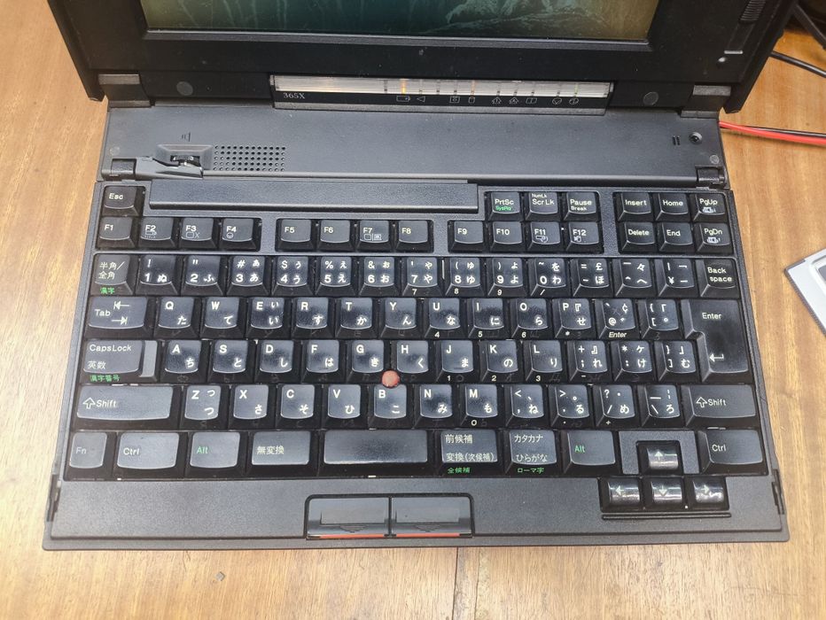 Вінтажний ноутбук IBM ThinkPad 365 (японська клавіатура) для відновлення / колекції + оригінальна мишь+ зовнішній CD-ROM