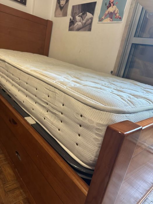 Cama solteiro com colchao e estrado