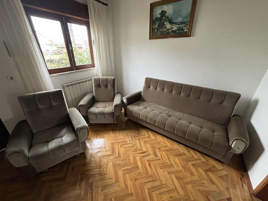 2 Poltronas e 1 Sofá