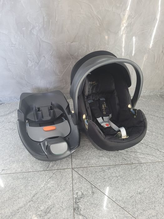 Nosidełko dziecięce + baza cybex