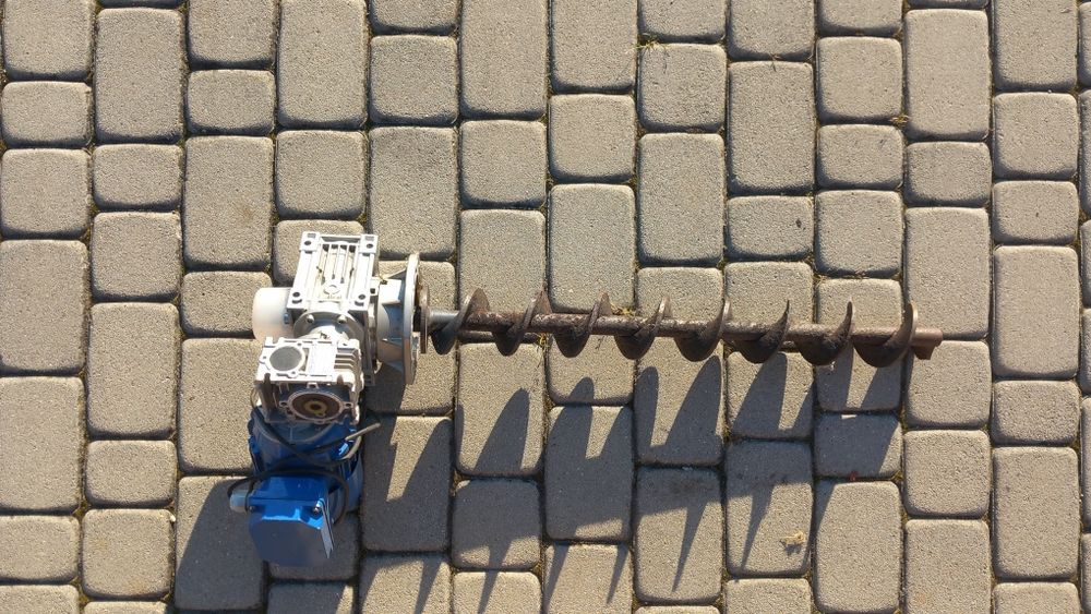 Sprzedam przekładnie z ślimakiem + silnik do pieca defro 20kw