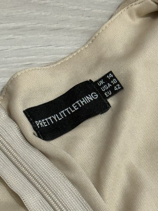 Розкішна бежева сукня PLT  розмір Л