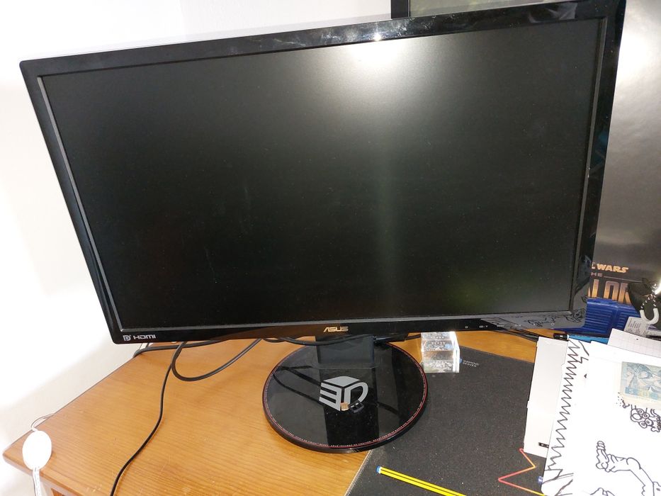 Monitor Gaming Asus praticamente novo