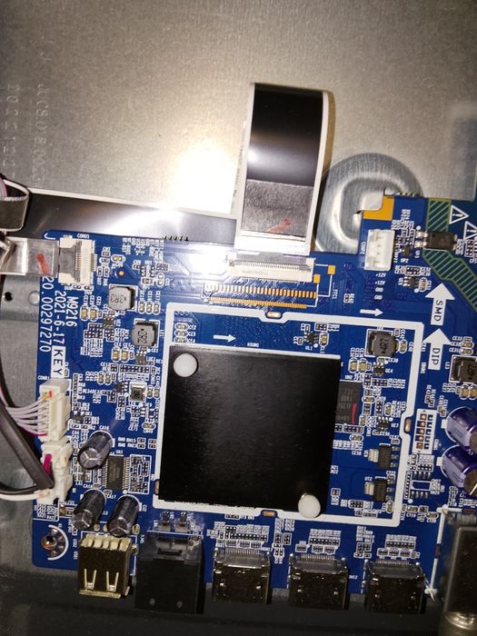 Плата на телевизор Liberton