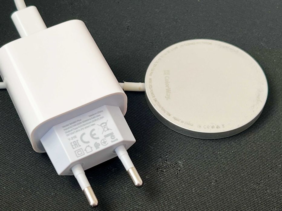 Бездротова швидка зарядка ColorWay MagSafe 15W + блок живлення PD20W