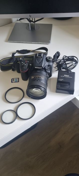 Nikon D7100 com lente 18-200