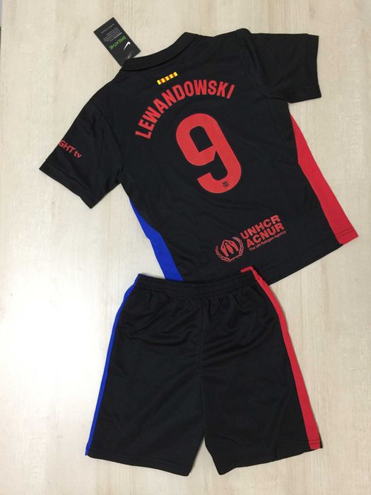 Zestaw koszulek piłkarskich dla dzieci Lewandowski Black R.24