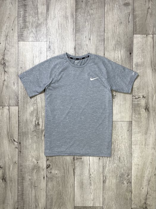 Nike Swim dri-fit футболка L размер спортивная серая