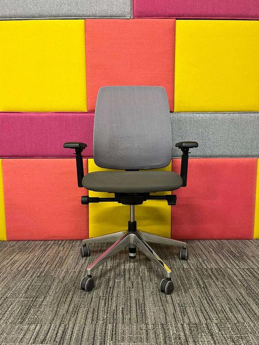 Fotel biurowy obrotowy ergonomiczny Haworth Lively okazja!