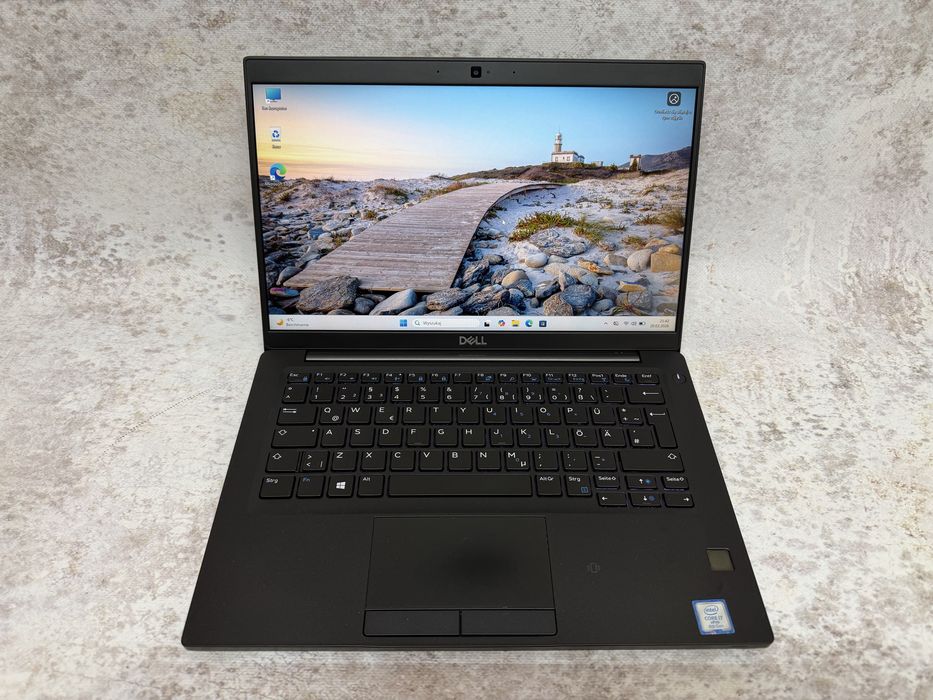 Dell Latitude 7390 / i7 8650u 4.2GHz / 16GB DDR4 / 256SSD / 13.3 FHD