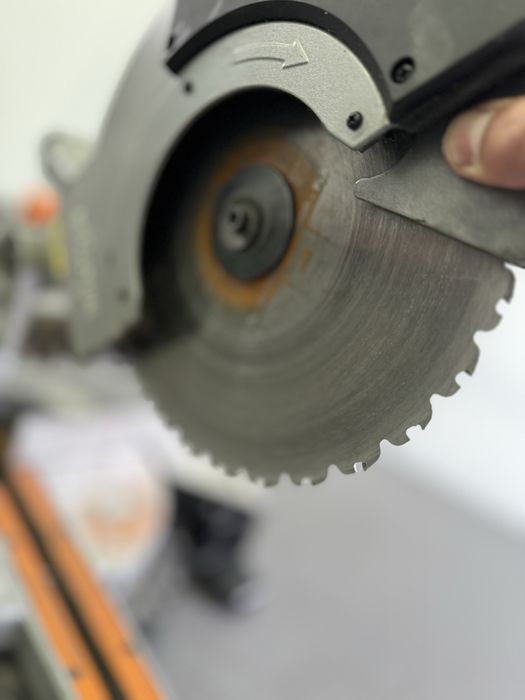 Serra meia-esquadria evolution rage 3