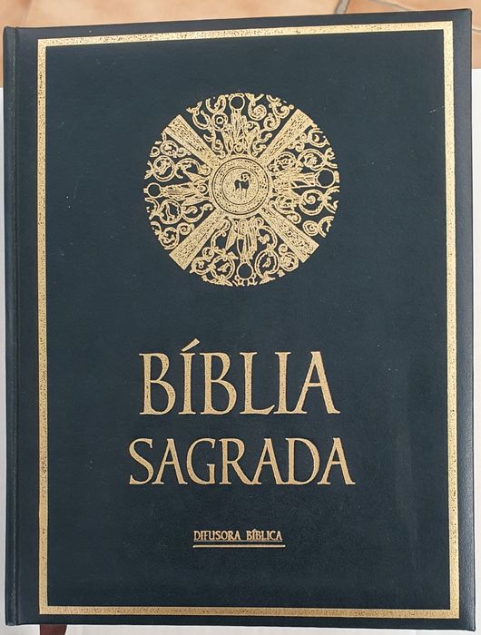 Bíblia Sagrada com suporte