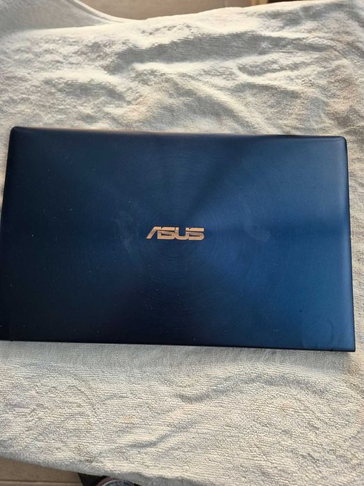 Asus slim UX330F processador i5-8266U, a funcionar sem anomalia