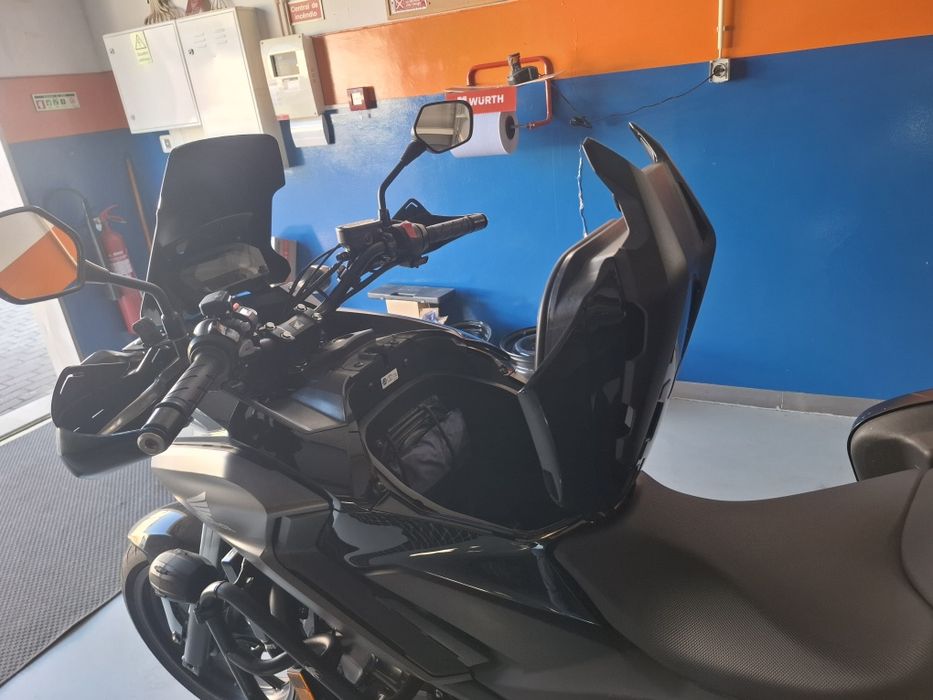 Honda Nc 750X muito  equipada