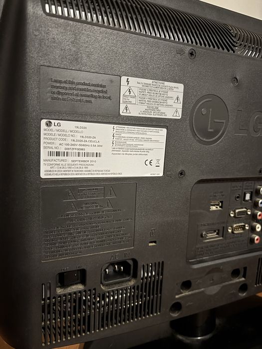 TV LG 19” LCD HD Ready – Funcional + cabos incluídos