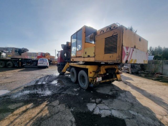 Tatra uds koparka 6x6
