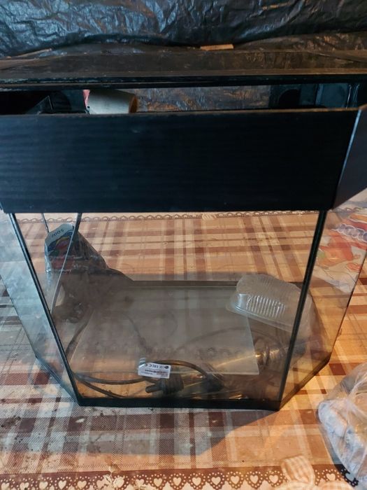 Продам аквариум и