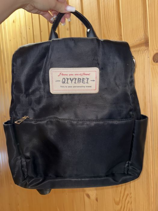 Продам чорний рюкзак