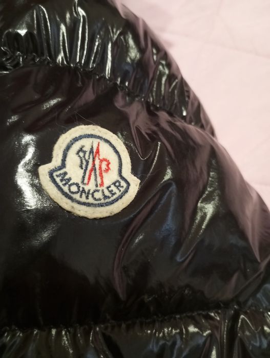 Damska krótka pikowana puchowa kurtka - Moncler