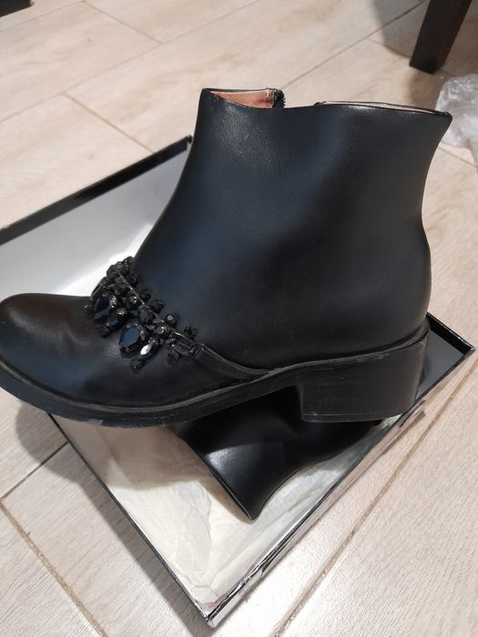 Ботільони преміум Givenchy  оригинал...40/41р