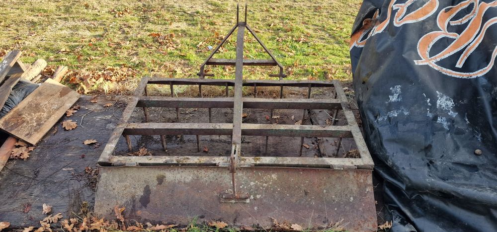 Grade de bicos para trator