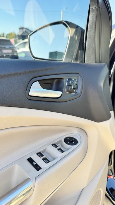 Ford Escape Форд Ескейп TITANIUM 2019 р 2,0 бенз 4WD 8АКПП 48 т.км.