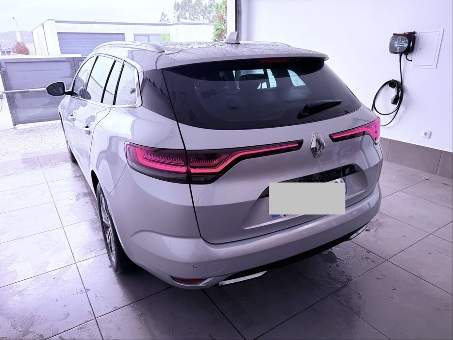 Renaut megane sport tourer 1.5 dci Ano 2021