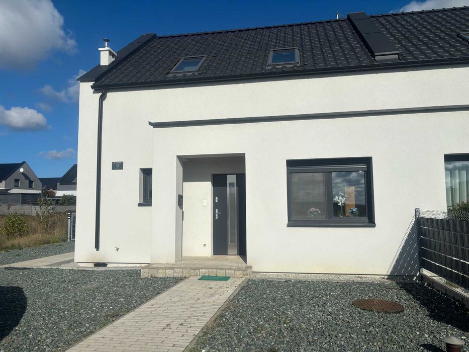 Umeblowane, Bezczynszowe mieszkanie