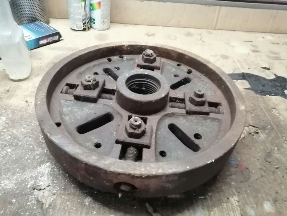 Bucha grampos independentes