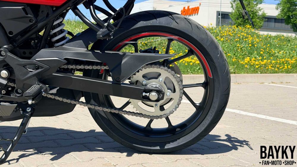Мотоцикл CFMOTO 250SR Lite