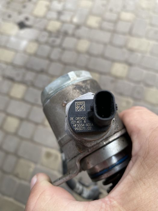 03C276 - Компрессор 1.4 TSI Golf VI  Заслонка 03C128063A