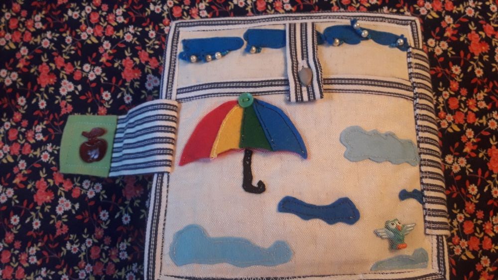 Мягкая развивающая книжка из фетра. Ручная работа