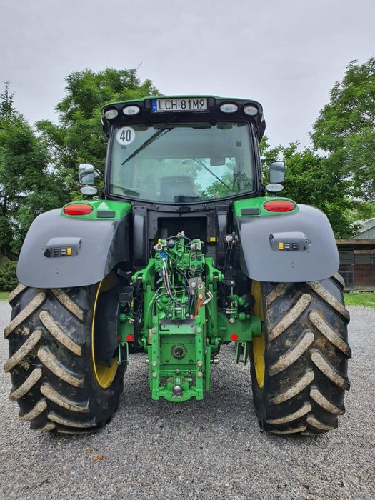 Ciągnik John Deere 6210r
