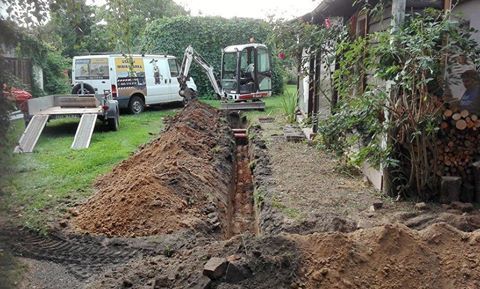 Usługi minikoparka, koparka, Świdnica ,wiertnica, minikoparka,wywrotka